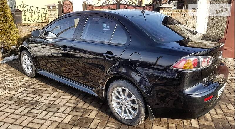 Седан Mitsubishi Lancer 2013 в Добропіллі