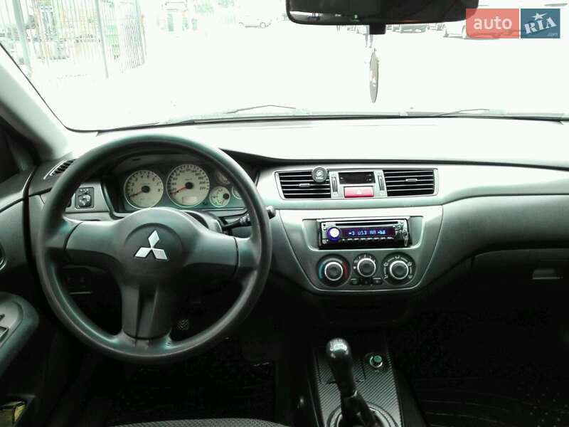 Седан Mitsubishi Lancer 2006 в Ивано-Франковске