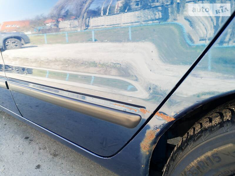 Седан Mitsubishi Lancer 2003 в Києві