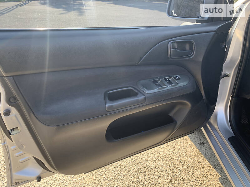 Седан Mitsubishi Lancer 2009 в Дніпрі