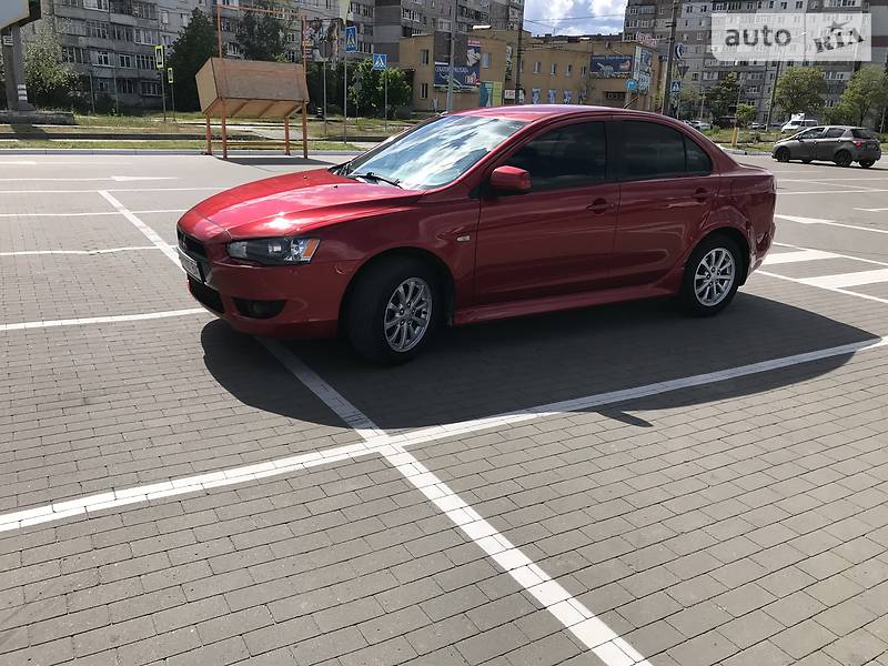 Седан Mitsubishi Lancer 2011 в Киеве