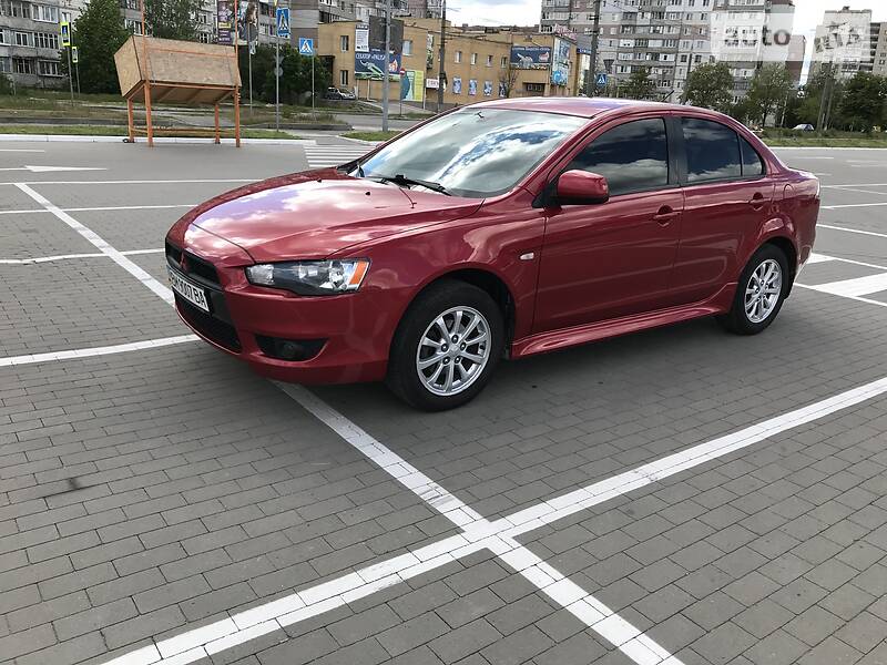 Седан Mitsubishi Lancer 2011 в Киеве