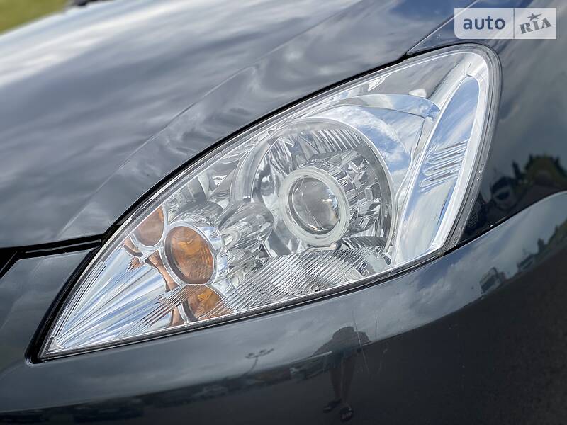 Седан Mitsubishi Lancer 2004 в Дніпрі