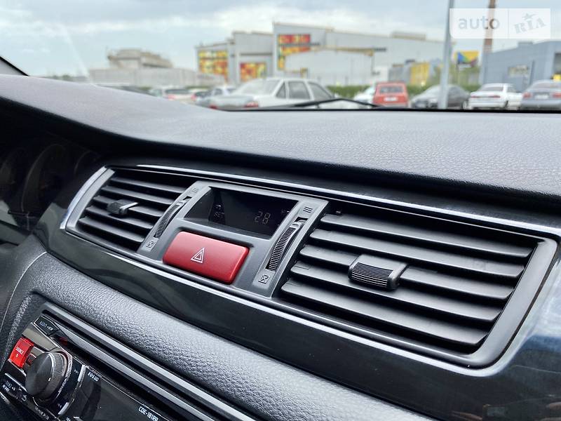 Седан Mitsubishi Lancer 2004 в Дніпрі