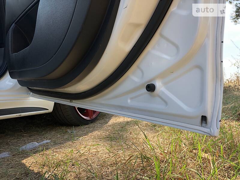 Седан Mitsubishi Lancer 2010 в Броварах