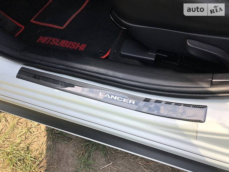Седан Mitsubishi Lancer 2010 в Броварах