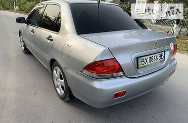 Седан Mitsubishi Lancer 2004 в Каменец-Подольском