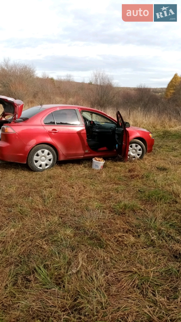 2011 Mitsubishi Lancer - мініатюра 12