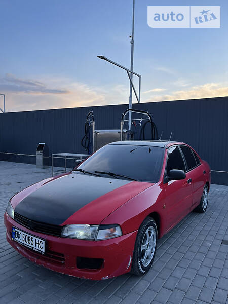 Седан Mitsubishi Lancer 1996 в Здолбунове