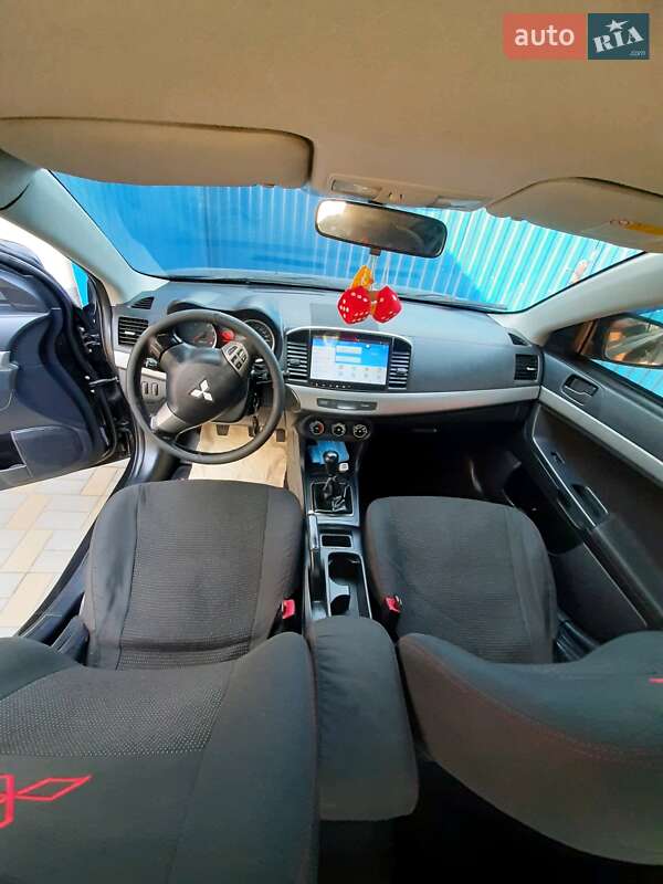 Седан Mitsubishi Lancer 2011 в Ивано-Франковске