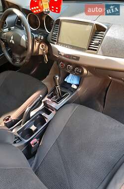 Седан Mitsubishi Lancer 2011 в 