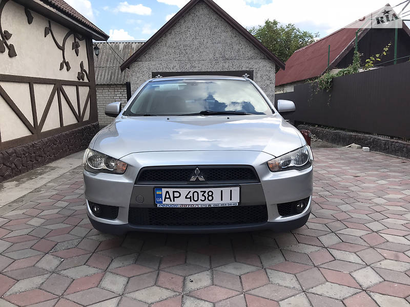 Mitsubishi Lancer