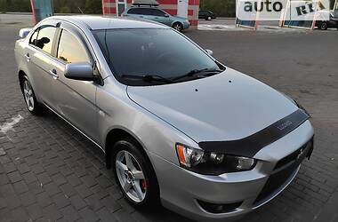 Седан Mitsubishi Lancer 2008 в Киеве