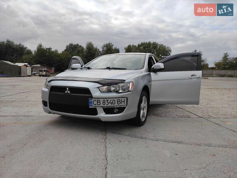 Седан Mitsubishi Lancer 2008 в Киеве