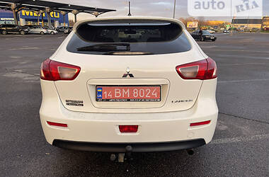 Хэтчбек Mitsubishi Lancer 2011 в Львове