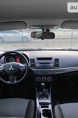 Седан Mitsubishi Lancer 2009 в Харькове