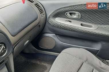 Седан Mitsubishi Lancer 1996 в Ніжині