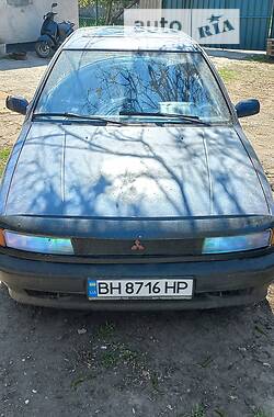 Седан Mitsubishi Lancer 1992 в Доброславе