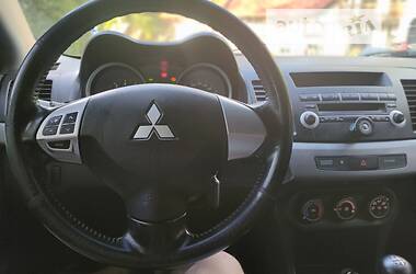 Седан Mitsubishi Lancer 2011 в Дрогобыче