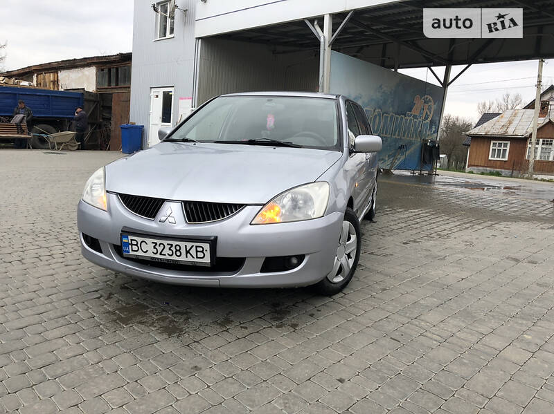 Mitsubishi Lancer