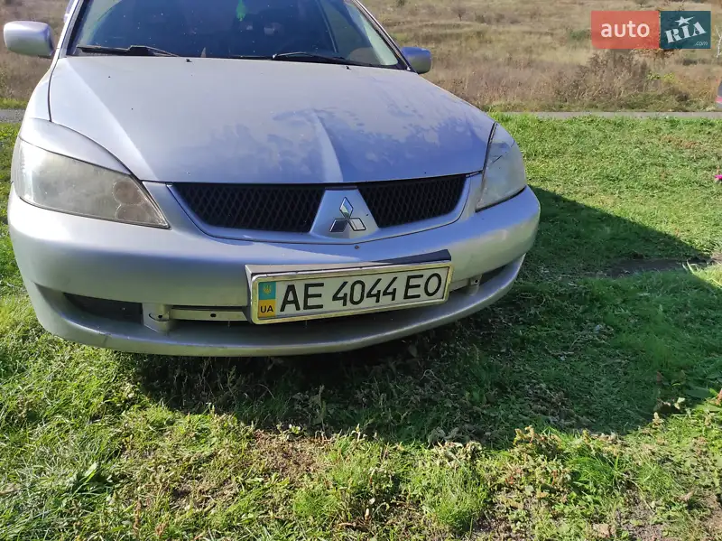 Mitsubishi Lancer