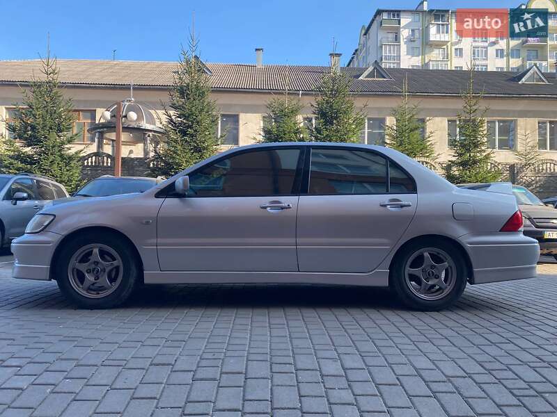 Седан Mitsubishi Lancer 2002 в Ивано-Франковске
