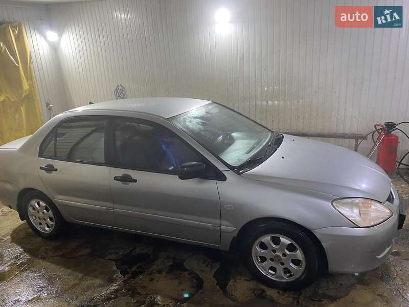 Седан Mitsubishi Lancer 2004 в Нежине фото 21 Седан Mitsubishi Lancer 2004 в Нежине