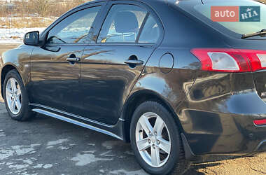 Хэтчбек Mitsubishi Lancer 2009 в 