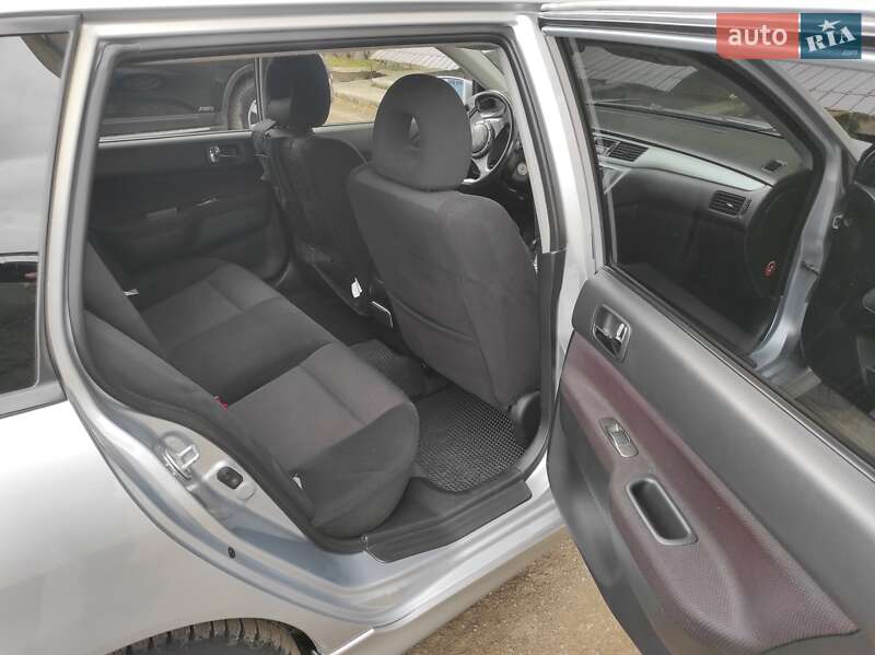 Универсал Mitsubishi Lancer 2005 в Надворной