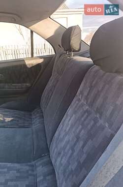 Седан Mitsubishi Lancer 1996 в 