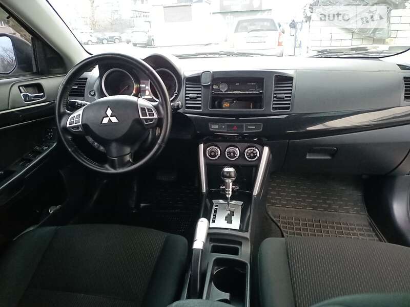 Седан Mitsubishi Lancer 2016 в Дніпрі