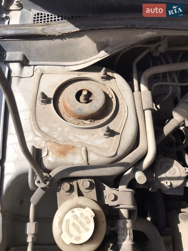 Седан Mitsubishi Lancer 2004 в Днепре