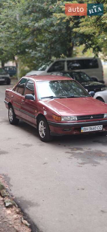 Седан Mitsubishi Lancer 1990 в Измаиле фото 6 Седан Mitsubishi Lancer 1990 в Измаиле
