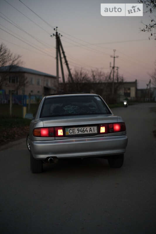 Седан Mitsubishi Lancer 1994 в Черновцах