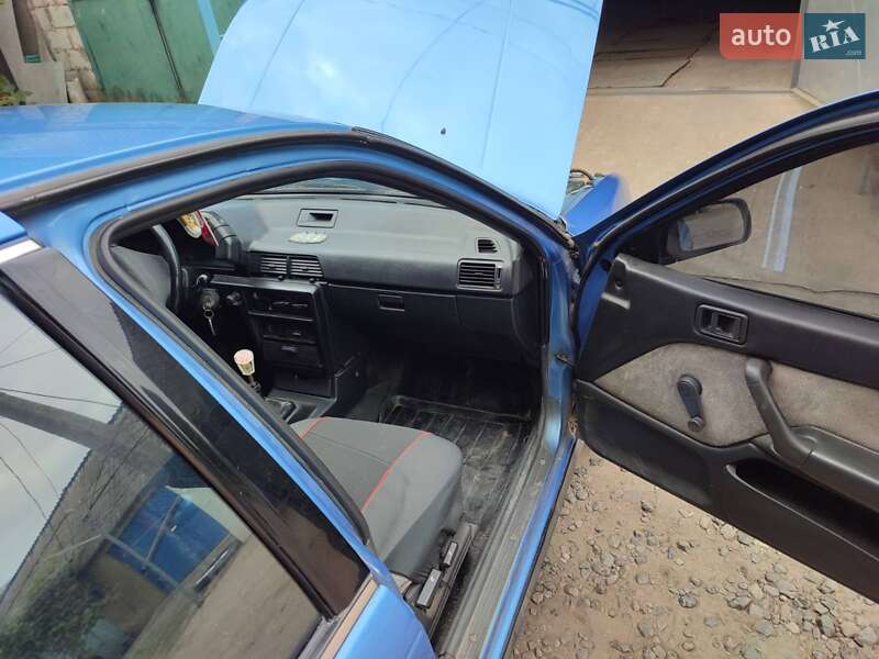 Седан Mitsubishi Lancer 1991 в Кодимі