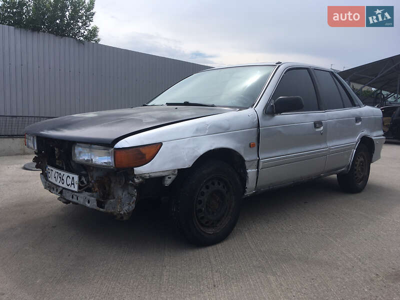 Лифтбек Mitsubishi Lancer 1993 в Одессе фото 6 Лифтбек Mitsubishi Lancer 1993 в Одессе