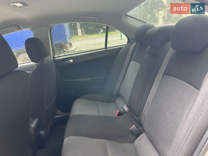Седан Mitsubishi Lancer 2008 в Каменец-Подольском