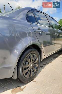 Седан Mitsubishi Lancer 2008 в Черновцах