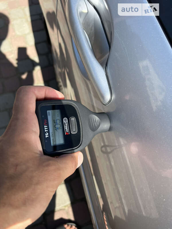 Седан Mitsubishi Lancer 2005 в Черновцах