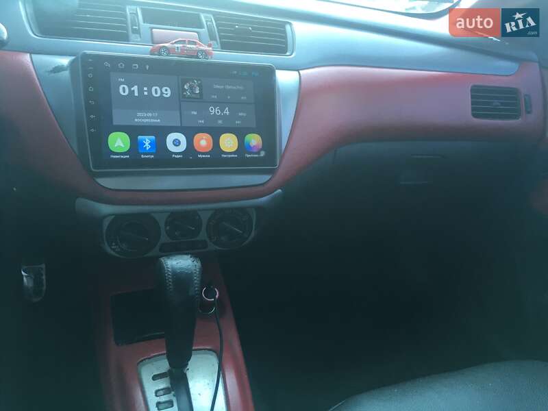 Седан Mitsubishi Lancer 2003 в Києві