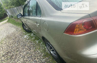 Седан Mitsubishi Lancer 2008 в Чорткові