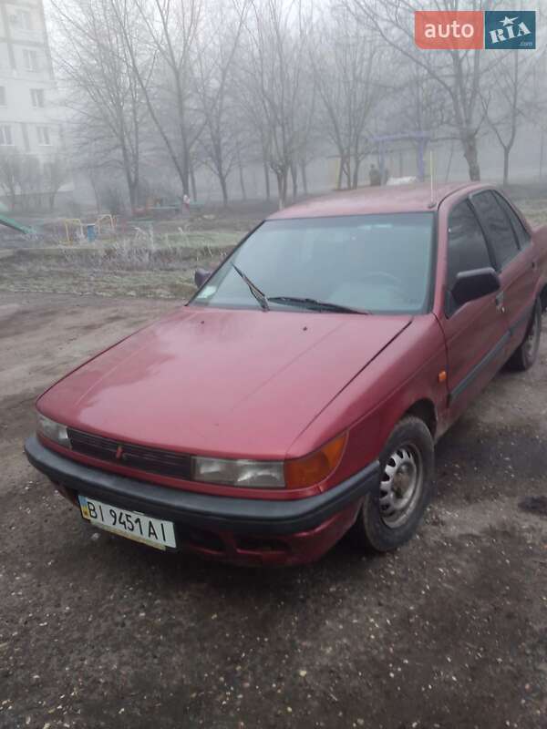 Седан Mitsubishi Lancer 1991 в Полтаве