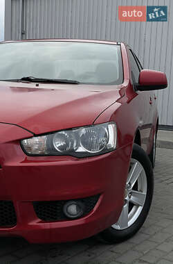 Седан Mitsubishi Lancer 2009 в Києві