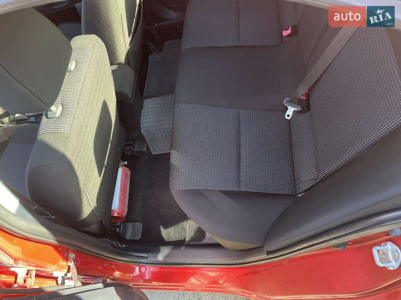Седан Mitsubishi Lancer 2009 в Киеве