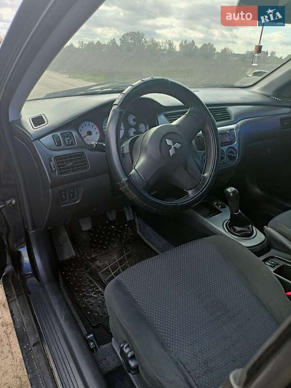 Седан Mitsubishi Lancer 2008 в Барышевке