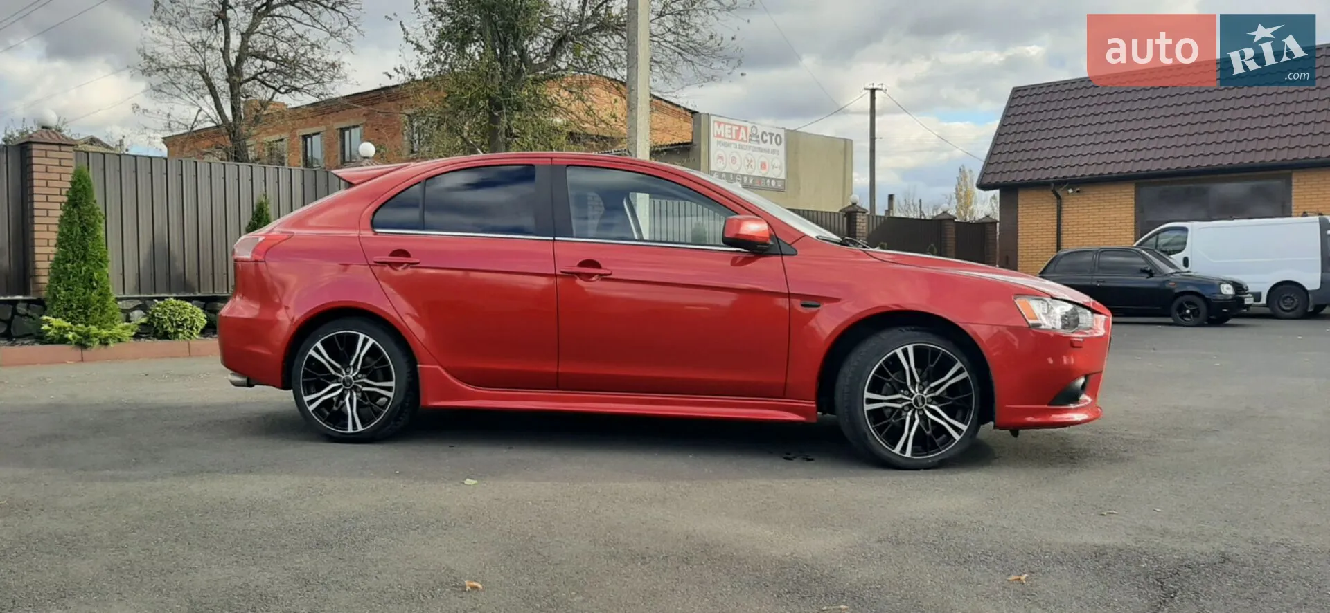 2011 Mitsubishi Lancer - мініатюра 2