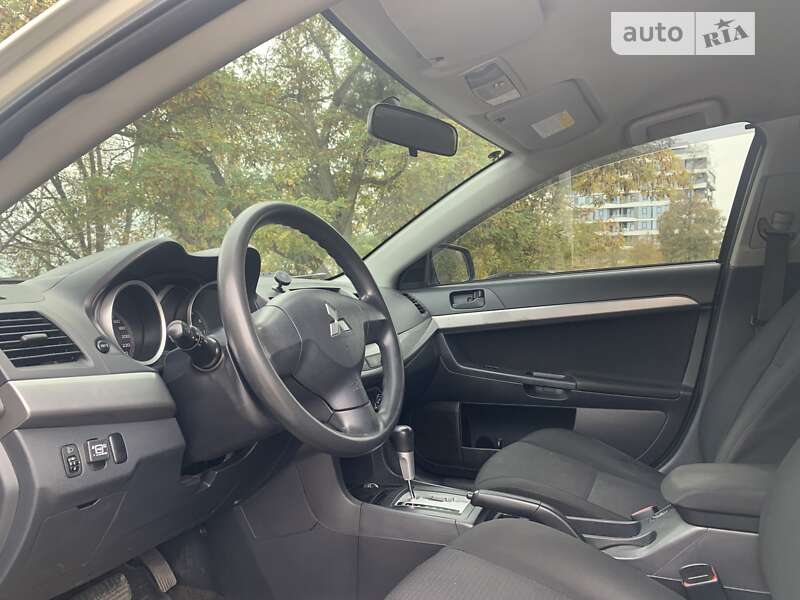 Седан Mitsubishi Lancer 2007 в Одессе