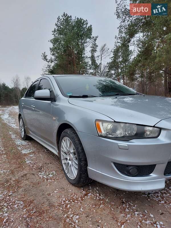 Седан Mitsubishi Lancer 2007 в Луцке