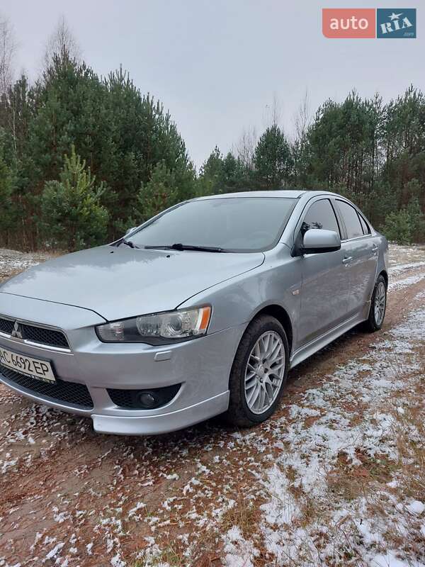 Седан Mitsubishi Lancer 2007 в Луцке