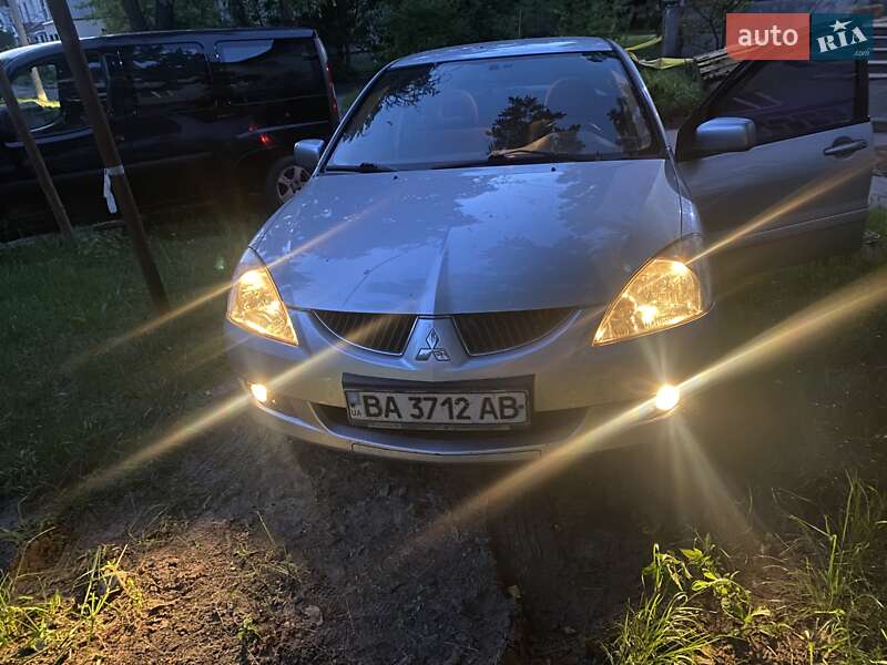 Седан Mitsubishi Lancer 2005 в Світловодську